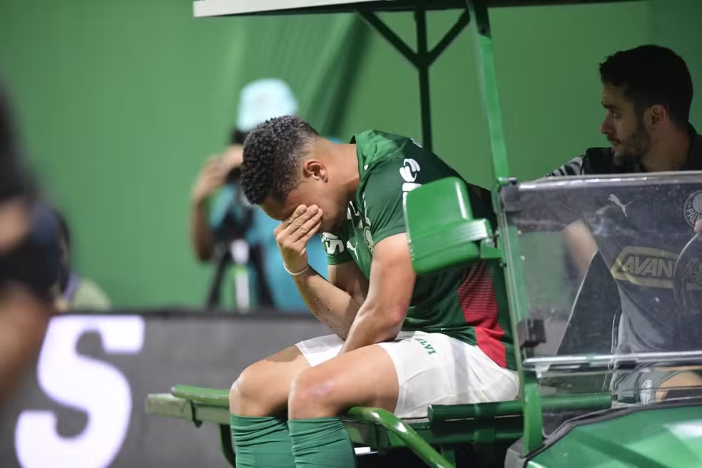 Vitor Roque é substituído em Palmeiras x Jacuipense - Foto: Marcos Ribolli