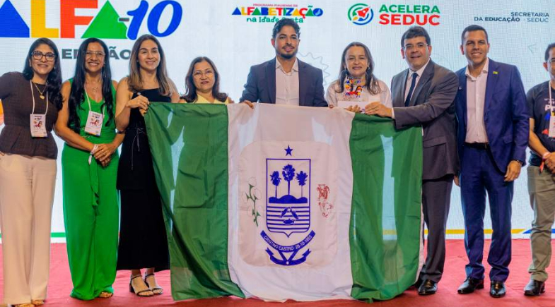 Cristino Castro se destaca no Prêmio Alfa-10 e alcança 100% de alfabetização na idade certa