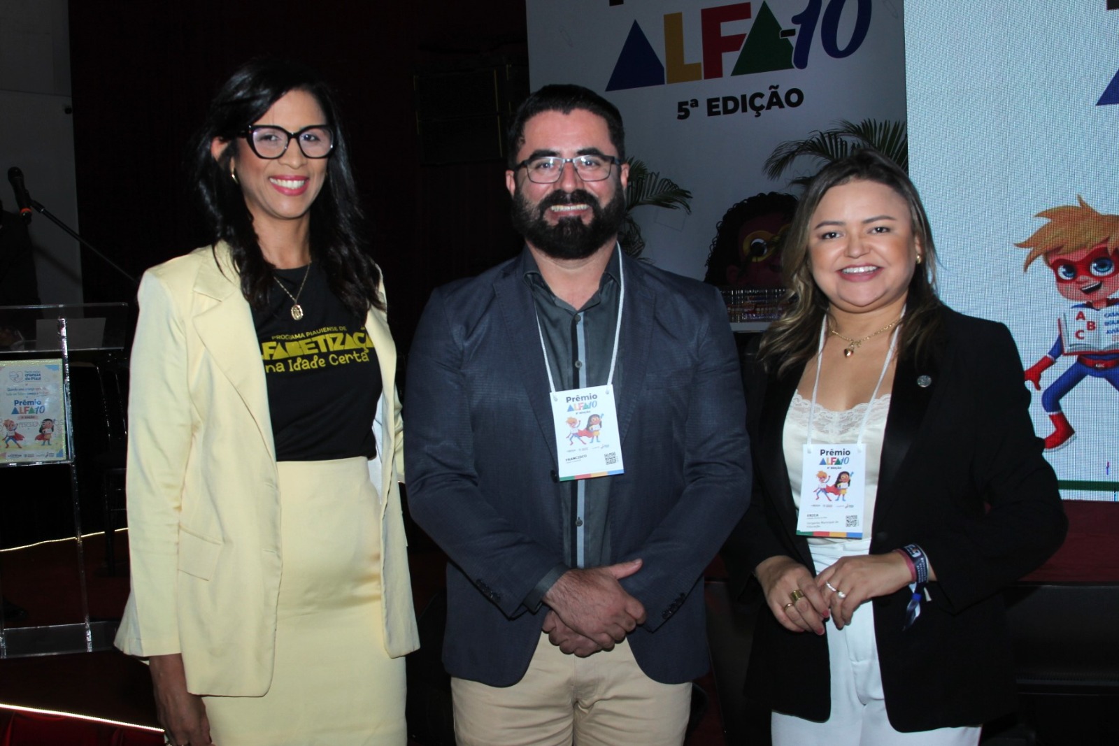 Educação de Hugo Napoleão recebe prêmio Alfa-10 durante solenidade em Teresina - Divulgação/ASCOMEducação de Hugo Napoleão recebe prêmio Alfa-10 durante solenidade em Teresina - Divulgação/ASCOM