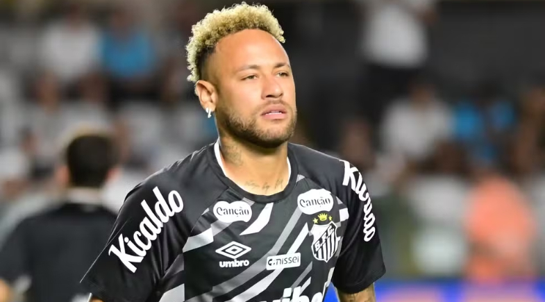 Neymar antes de partida do Santos pela Copa do Brasil | Foto: Jota Erre/AGIF