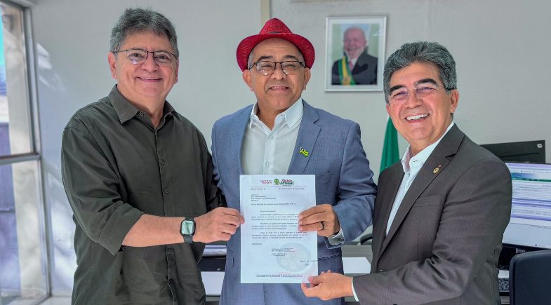 Prefeito de São João do Arraial articula com parlamentares recuperação de estradas da região norte junto ao DNIT