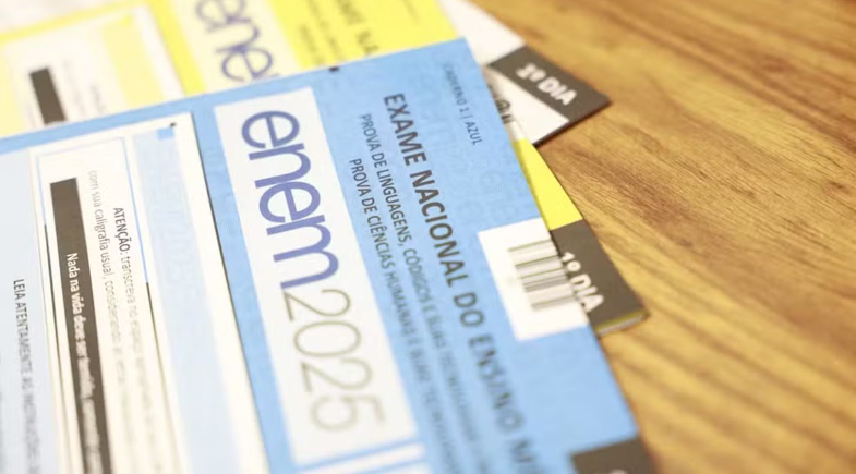 Cadernos de prova do primeiro dia do ENEM 2025 | Angelo Miguel/MEC