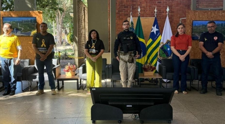 Prefeitura de Parnaíba reforça conscientização no trânsito com ações da campanha Maio Amarelo