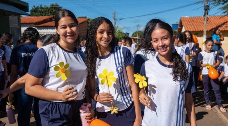Prefeitura de Tanque do Piauí realiza caminhada em alusão à campanha Maio Laranja
