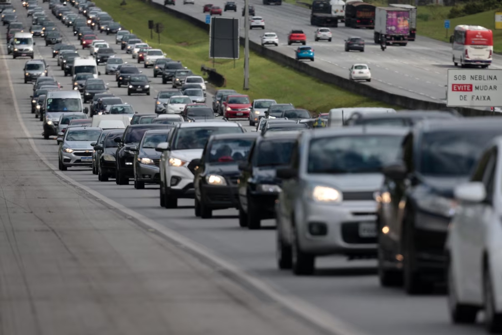 Trânsito de veículos em São Paulo | Foto: Felipe Rau/Estadão 