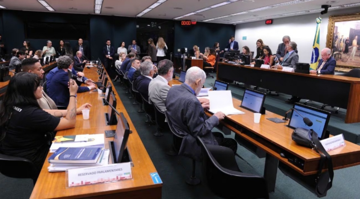 CCJ da Câmara dá aval à proposta que acaba com a escala 6x1 | Foto: Divulgação  