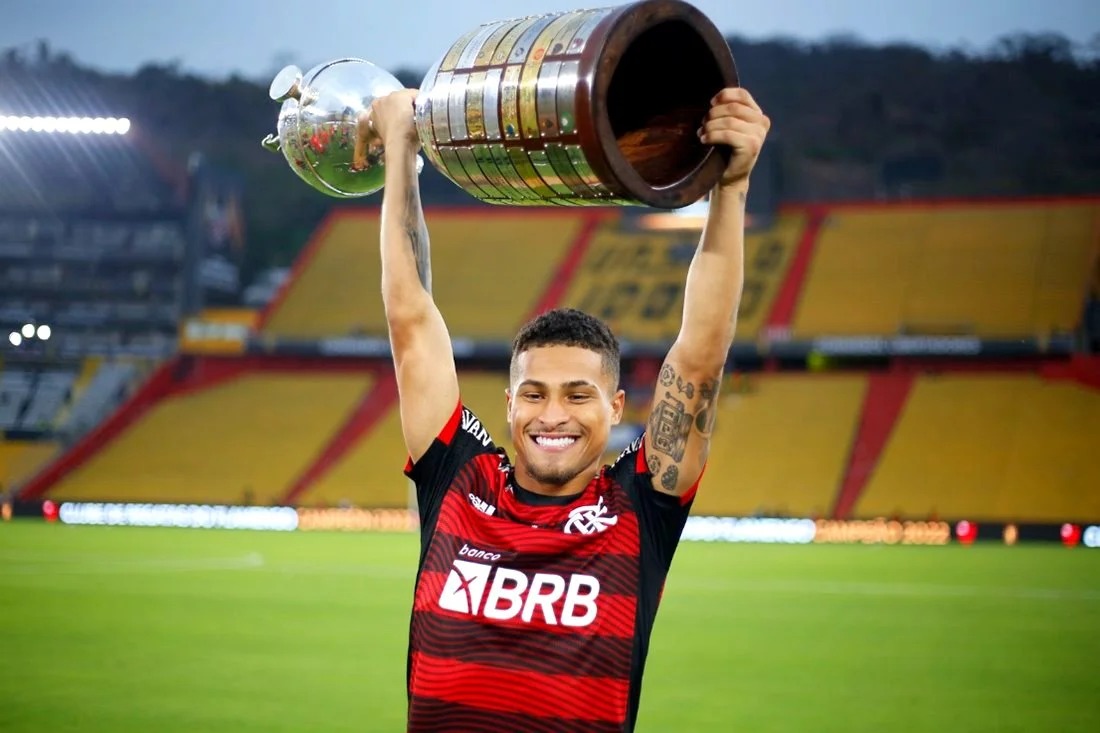 João Gomes foi campeão da Libertadores 2022 pelo Flamengo - Foto: Flamengo