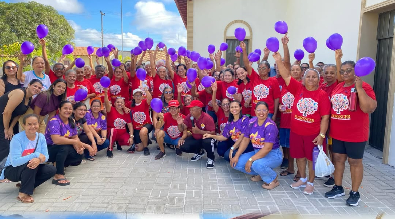 Hugo Napoleão realiza atividades juninas com participantes do Grupo Florescer