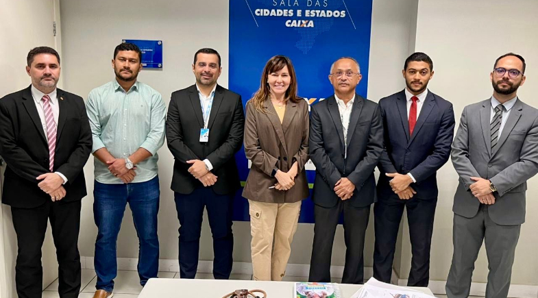  Ivanária Sampaio cumpre agenda na Caixa Econômica e avança em projetos habitacionais para Esperantina