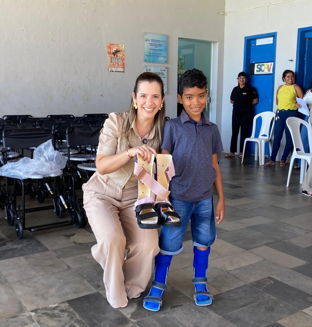 Valença do Piauí entrega quase 300 equipamentos de mobilidade à população - Imagem 3