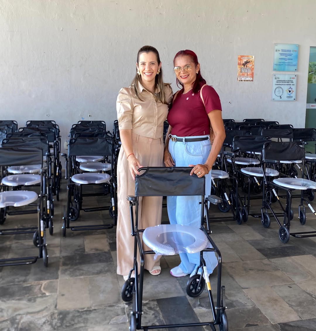 Valença do Piauí entrega quase 300 equipamentos de mobilidade à população - Imagem 4