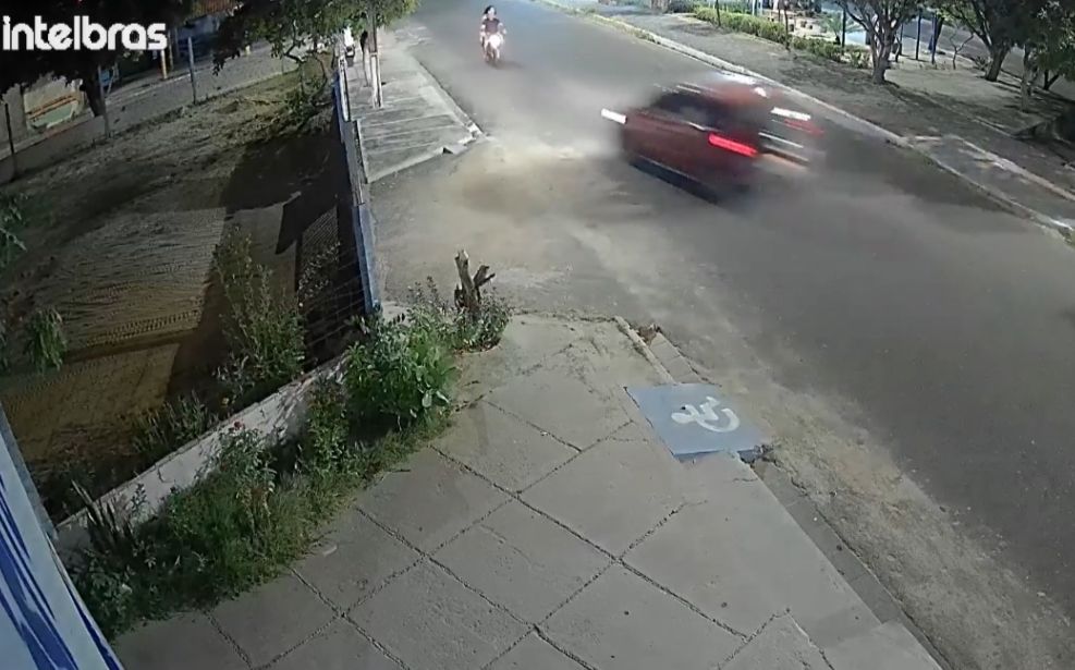 Pai e filha foram atropelados por carro na zona Sul de Teresina