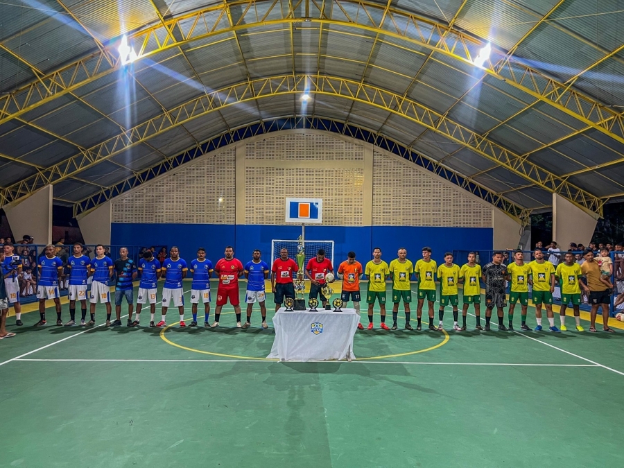 Vera Mendes abre I Copa AGP de Futsal com homenagem ao desportista Agripino Sousa Silva - Imagem 7