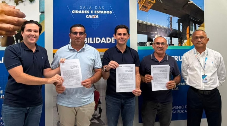 Olavo Júnior participa de reunião sobre nova agência da Caixa para a região de Castelo do Piauí