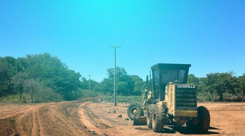 Marcos Parente recupera 8 quilômetros de estrada vicinal na localidade Serra