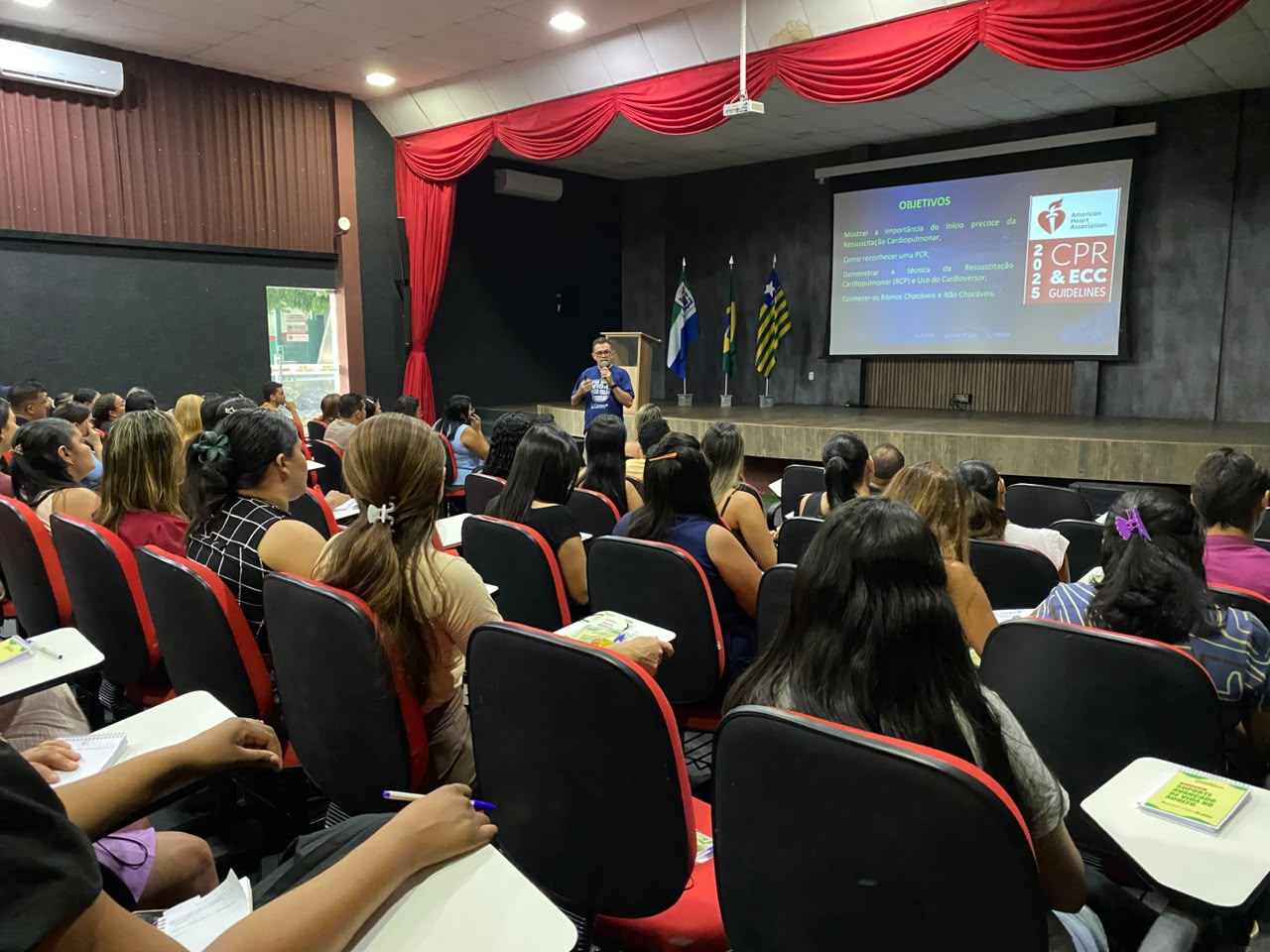 Prefeitura de São João do Arraial promove minicurso de Suporte Avançado de Vida em parceria com o COREN-PI - Imagem 3