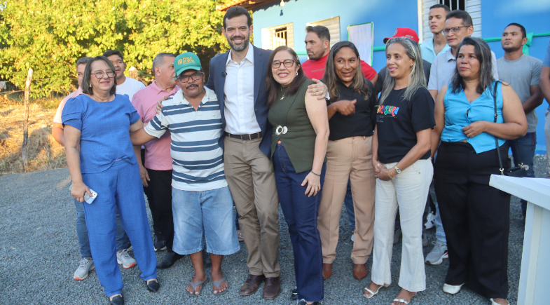 Monsenhor Gil inicia Programa Morar Bem com entrega das duas primeiras residências