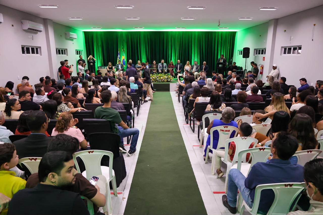  Entrega de Títulos de Cidadania Piripiriense - Divulgação/ASCOM