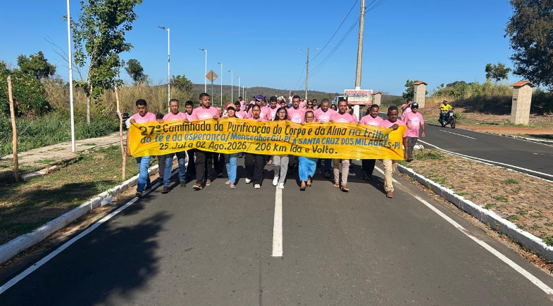 160 romeiros participam da 27ª Caminhada da Purificação entre Monsenhor Gil e Santa Cruz dos Milagres