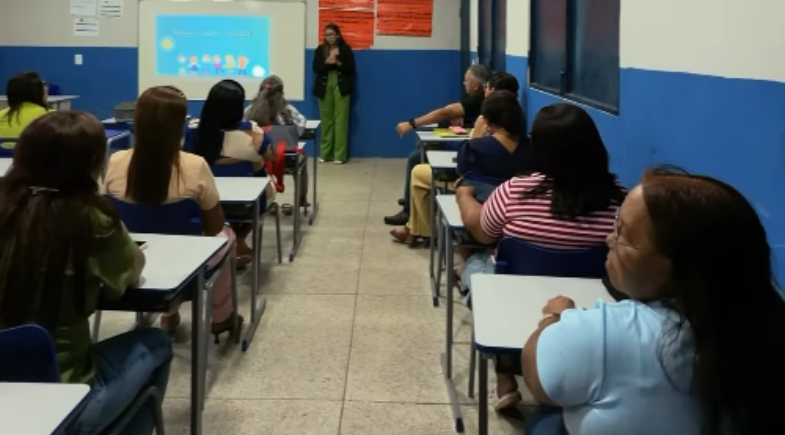 Miguel Leão reúne profissionais da educação para planejar segundo semestre letivo