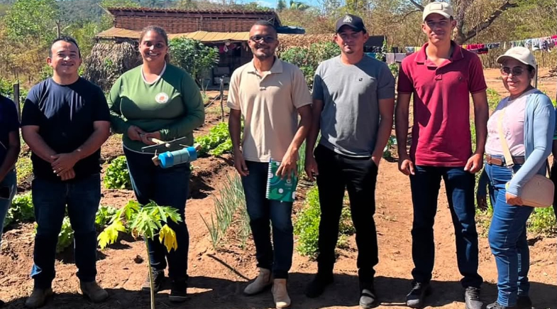 Prefeitura de Arraial realiza visita técnica a projetos que fortalecem agricultura familiar em Regeneração