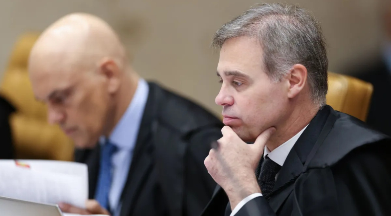 Ministro André Mendonça em sessão plenária do STF | Reprodução/ Andressa Anholete/STF