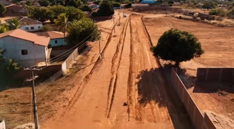Avelino Lopes anuncia nova etapa de pavimentação urbana com 7 mil m² de calçamento