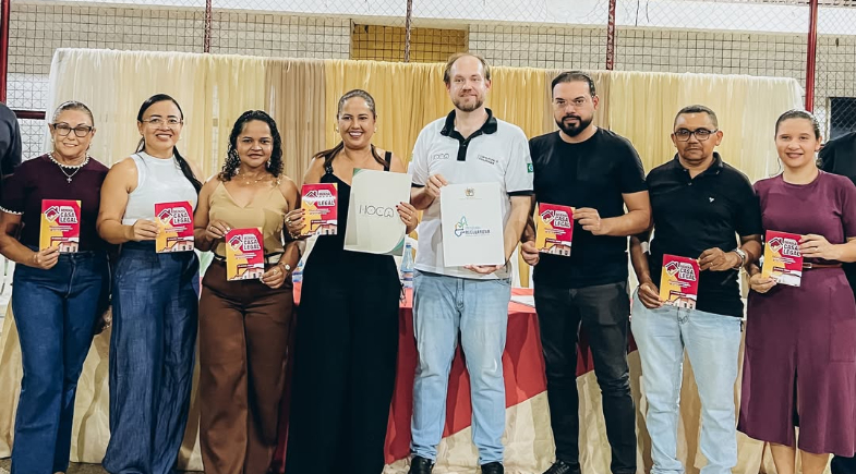 Famílias de Cocal de Telha recebem registros de imóveis pelo Programa Minha Casa Legal