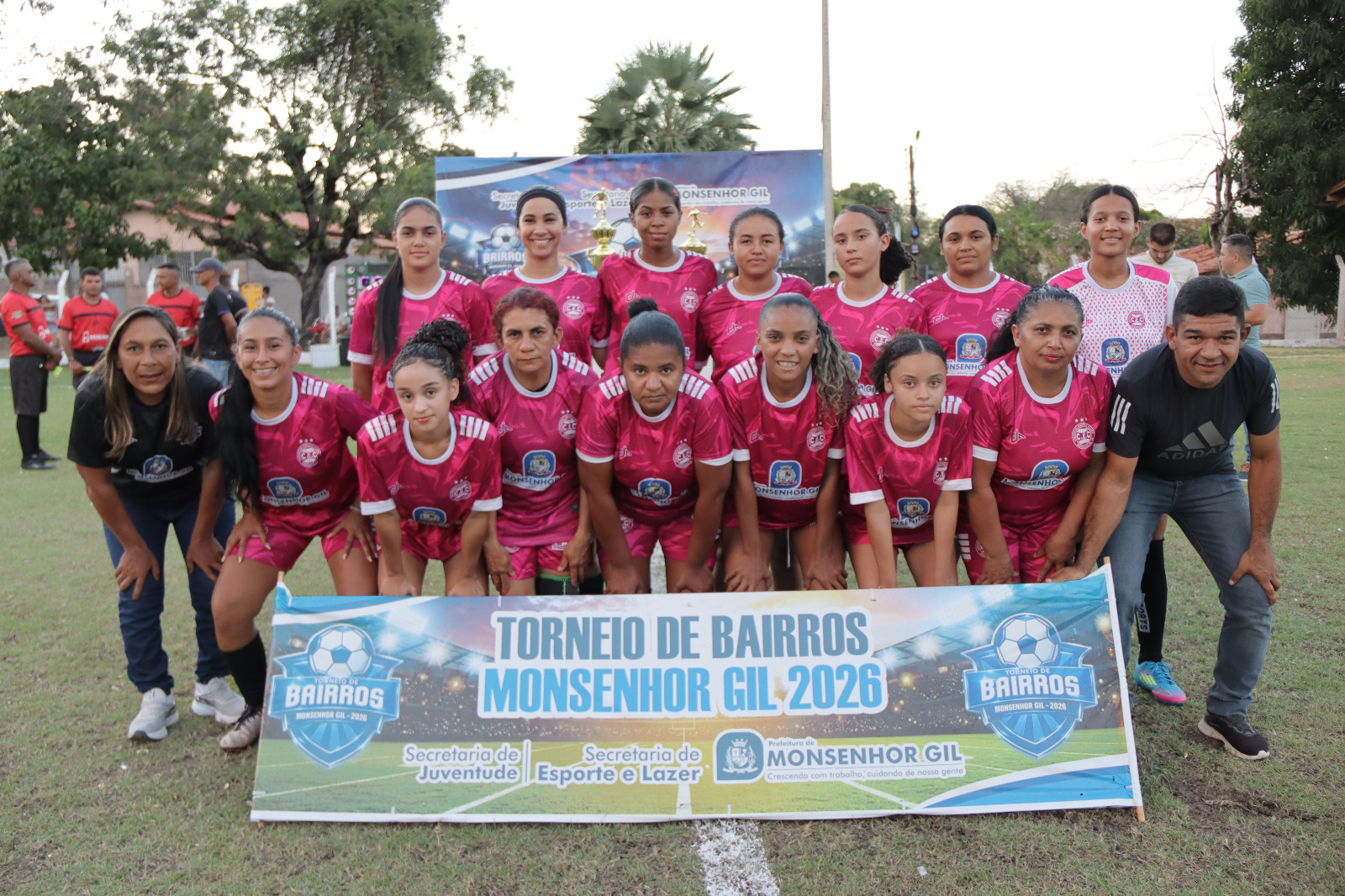 Campeonato de Bairros de Monsenhor Gil encerra edição com finais no Estádio Cariocão; confira fotos - Imagem 2