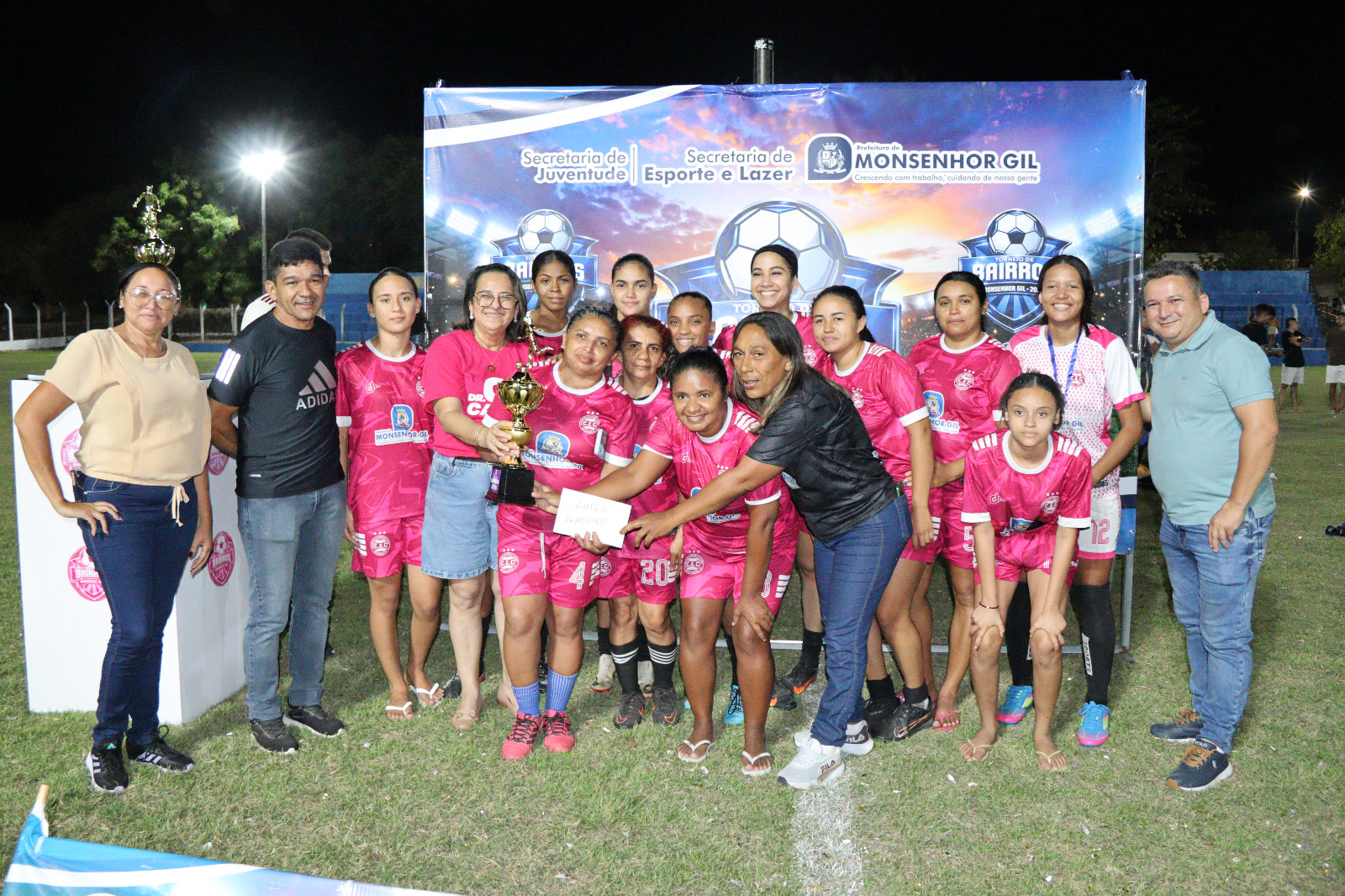 Campeonato de Bairros de Monsenhor Gil encerra edição com finais no Estádio Cariocão; confira fotos - Imagem 1