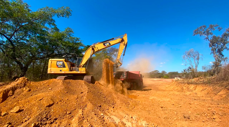 Prefeitura de Monsenhor Gil avança com obras na zona rural do município
