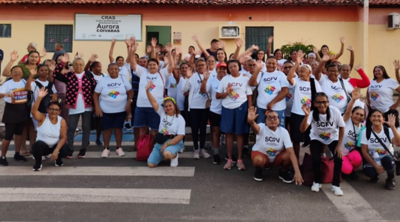 Idosos de Coivaras participam de dia de convivência e lazer em Pedro II
