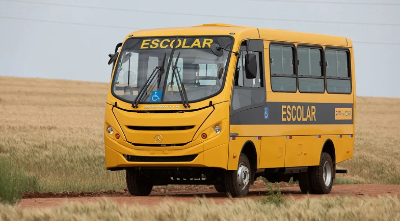 Jurema recebe novo ônibus escolar para reforçar transporte de estudantes