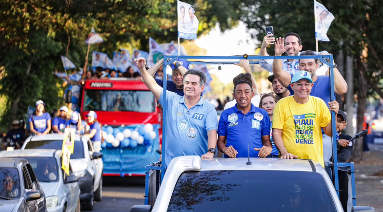 Joel, com Jeová e Ciro, comanda carreata na zona Norte de Teresina | Divulgação/Ascom