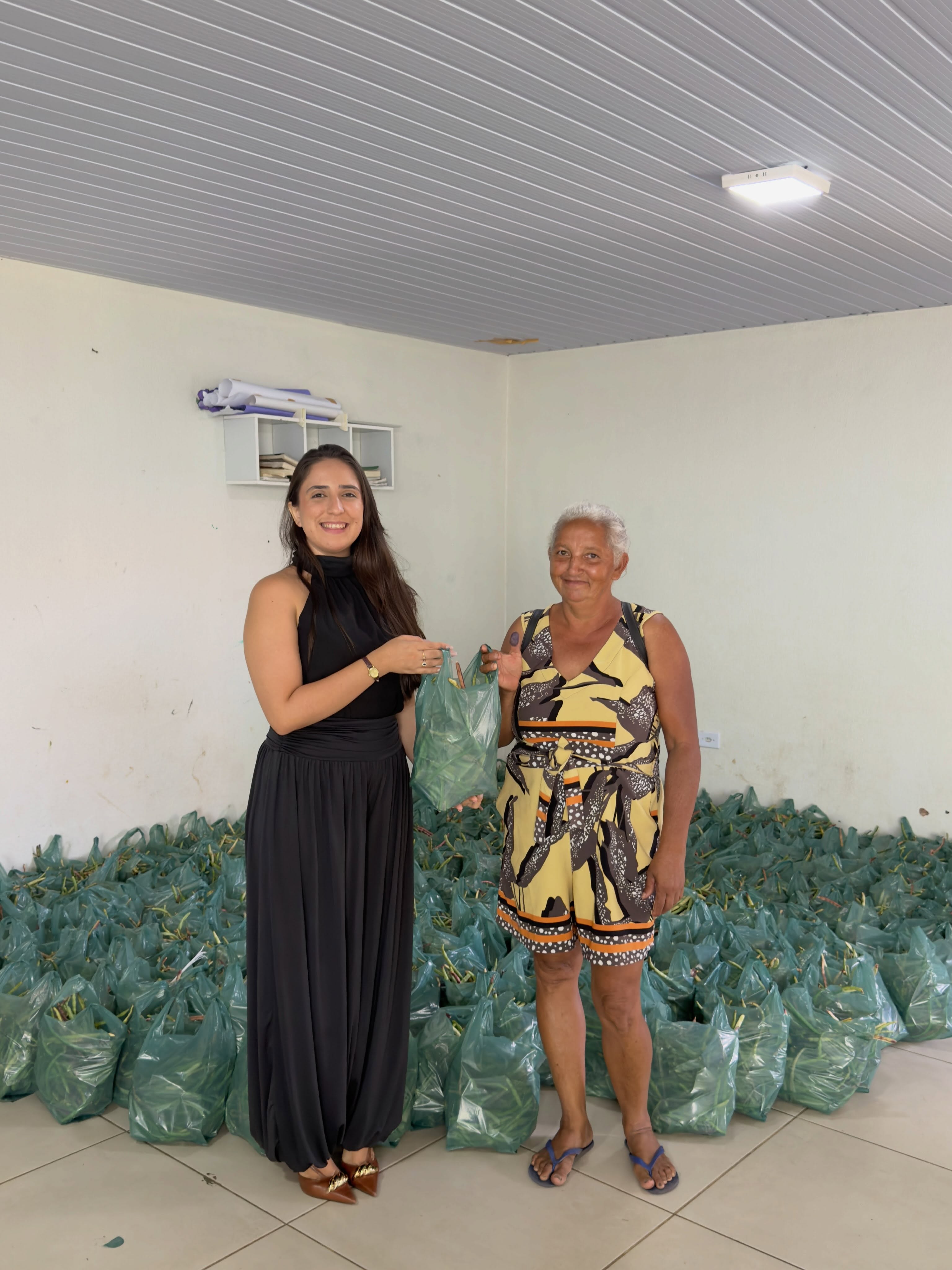 São Pedro do Piauí realiza entrega de feijão a famílias acompanhadas pelo CRAS | Divulgação/Prefeitura de São Pedro do Piauí