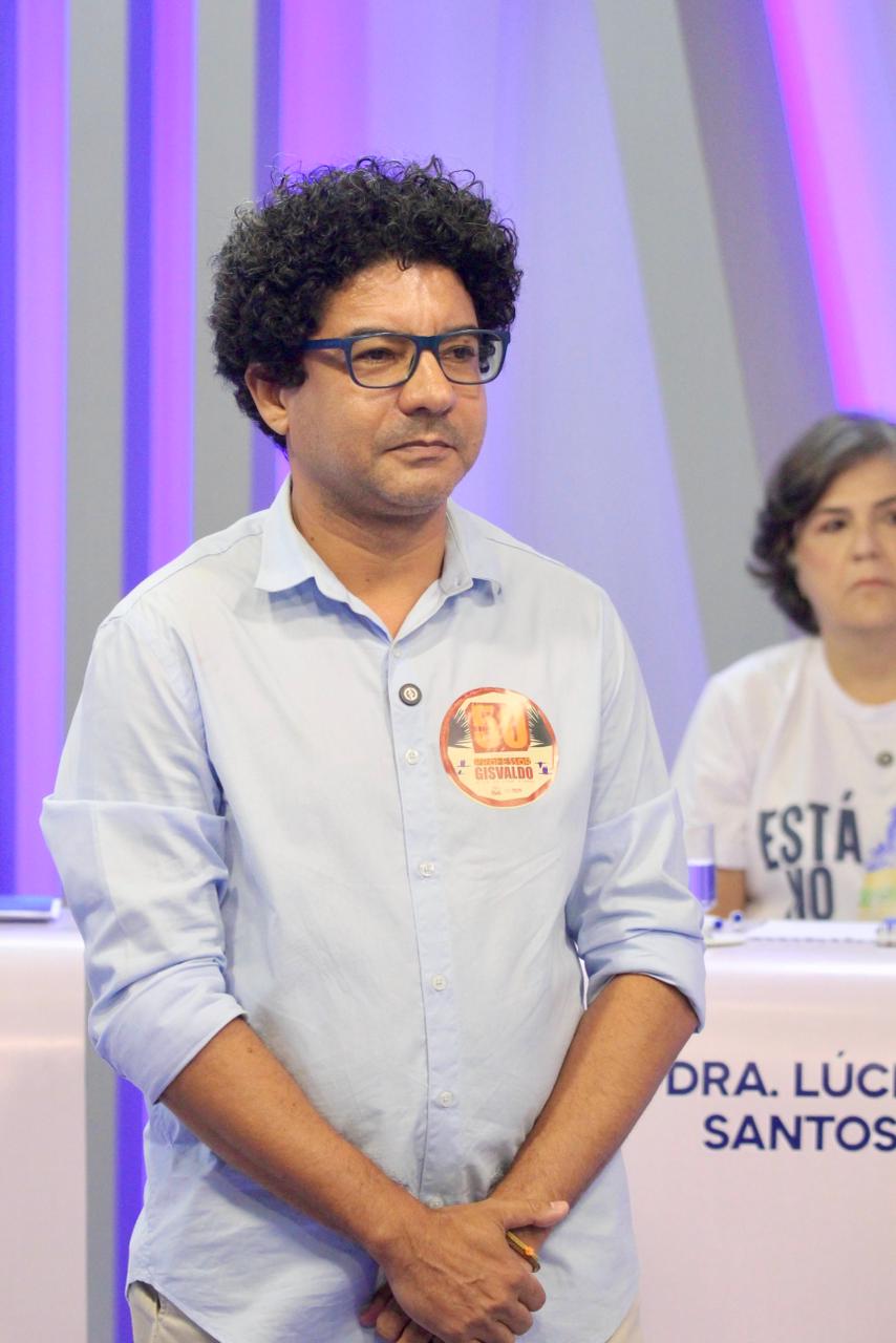 Candidato professor Gisvaldo - Foto: Raíssa Morais/MeioNews
