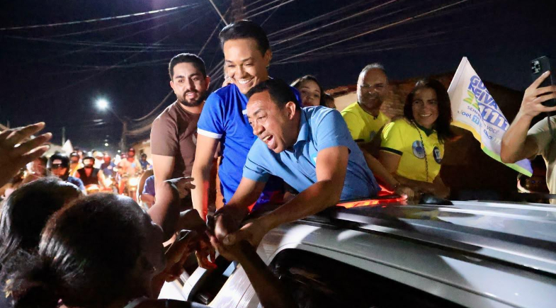 O ato ocorreu a menos de 15 dias das eleições e marcou a passagem da campanha de Joel por Floriano, cidade onde nasceu e onde construiu parte de sua trajetória política. | Divulgação/Ascom