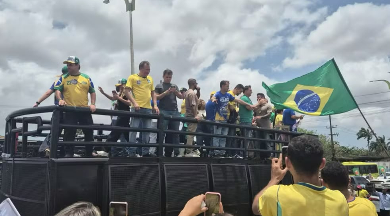 Flávio Bolsonaro no Maranhão  | Foto: Rodrigo Bomfim/Grupo Mirante
