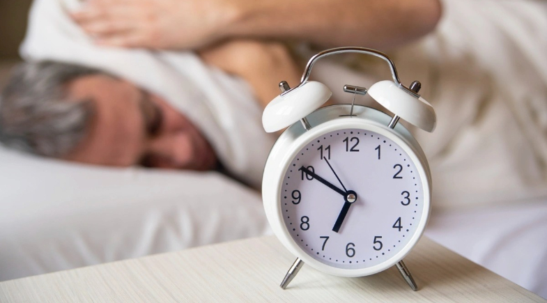 Dormir pouco ou demais pode prejudicar a saúde; entenda quanto é recomendado