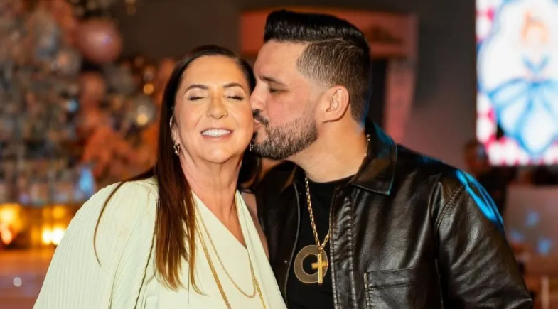 Mãe de Virginia reata namoro com Danilo Sanfoneiro e sugere casamento